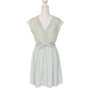 H&M Light Blue Chambray Tie-Waist Dress  w/ Flared Skirt & Pockets - Size 4